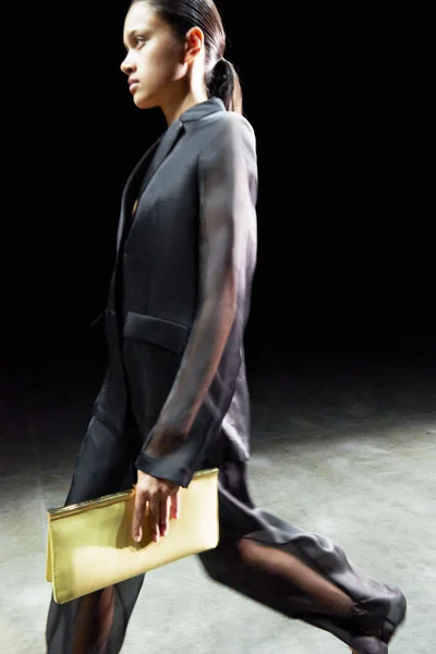 Look 33